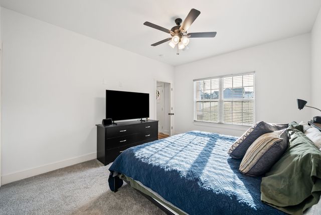 1160 Jonathan Ln, Springfield, TN 37172