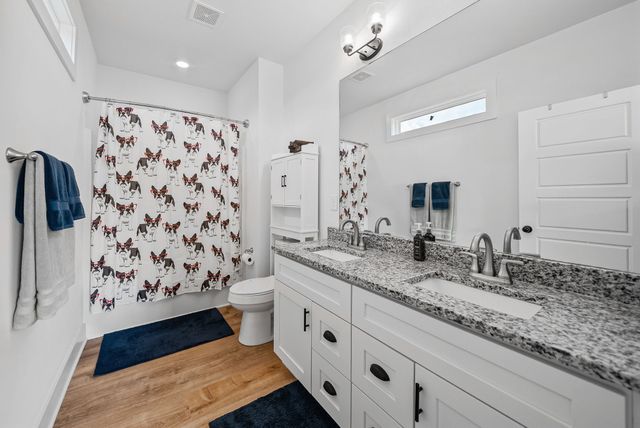 1160 Jonathan Ln, Springfield, TN 37172