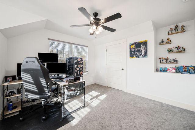 1160 Jonathan Ln, Springfield, TN 37172