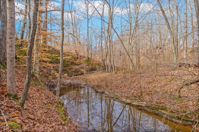 1160 Jonathan Ln, Springfield, TN 37172