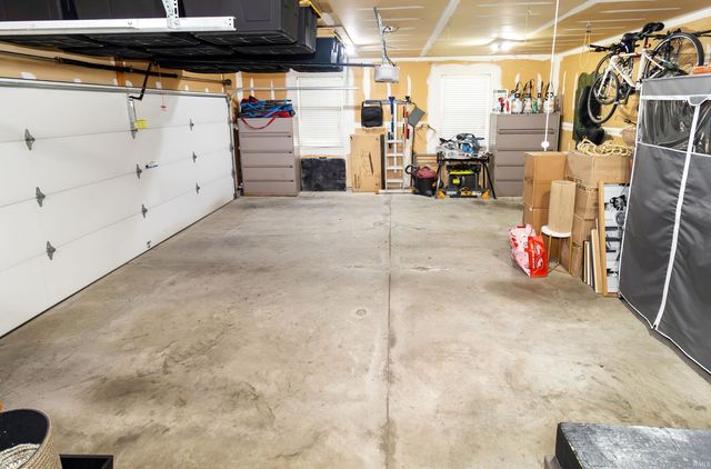 12912 Cold Water Drive, Evansville, IN 47725