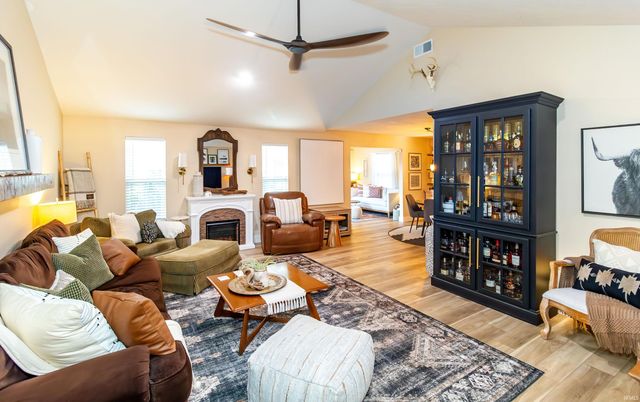 12912 Cold Water Drive, Evansville, IN 47725