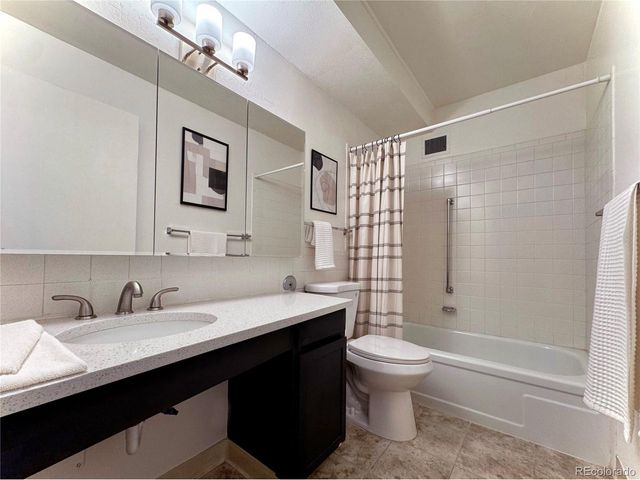 660 S Alton Way 7A, Denver, CO 80247