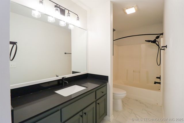 402 E Tecumseh Street, Tulsa, OK 74106