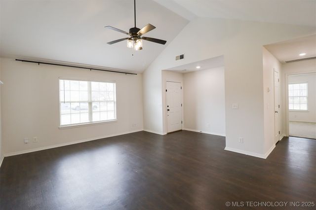 402 E Tecumseh Street, Tulsa, OK 74106