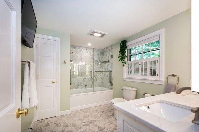 32 Hawthorne, Hanover, MA 02339
