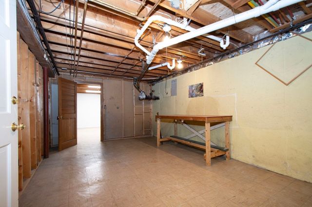 32 Hawthorne, Hanover, MA 02339