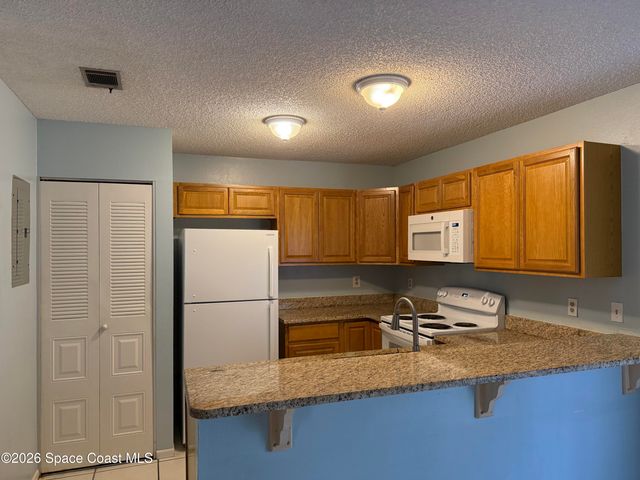 1461 Sheafe Avenue NE 106, Palm Bay, FL 32905