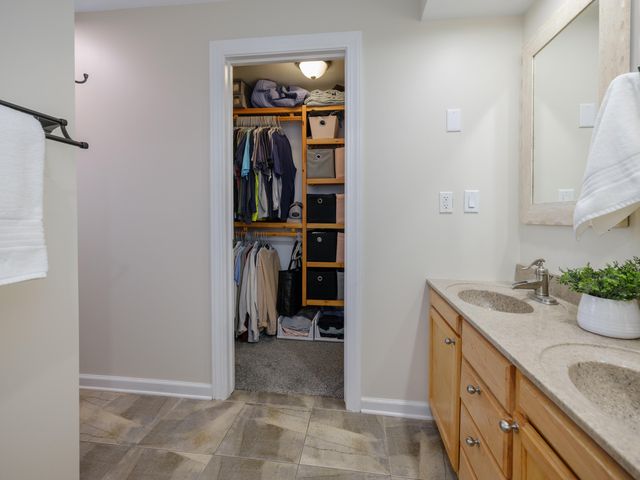 8123 Edmonds Street, Portage City, MI 49024