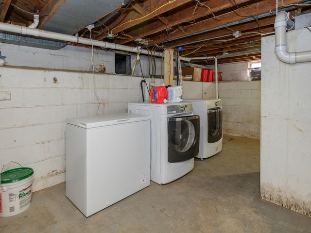 8123 Edmonds Street, Portage City, MI 49024