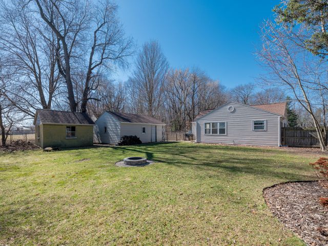 8123 Edmonds Street, Portage City, MI 49024