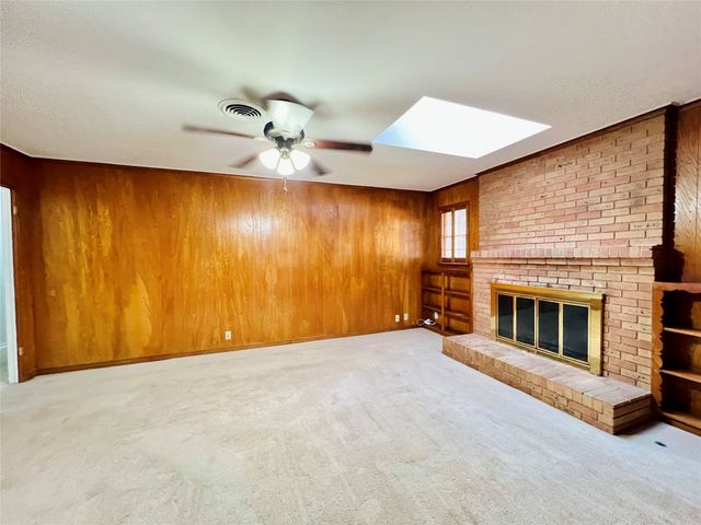 8715 Labron Avenue, Dallas, TX 75209