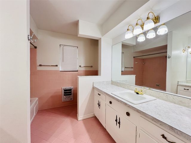 8715 Labron Avenue, Dallas, TX 75209