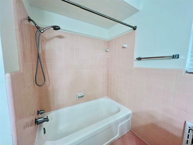 8715 Labron Avenue, Dallas, TX 75209