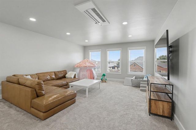6208 NW 154th Terrace, Edmond, OK 73013