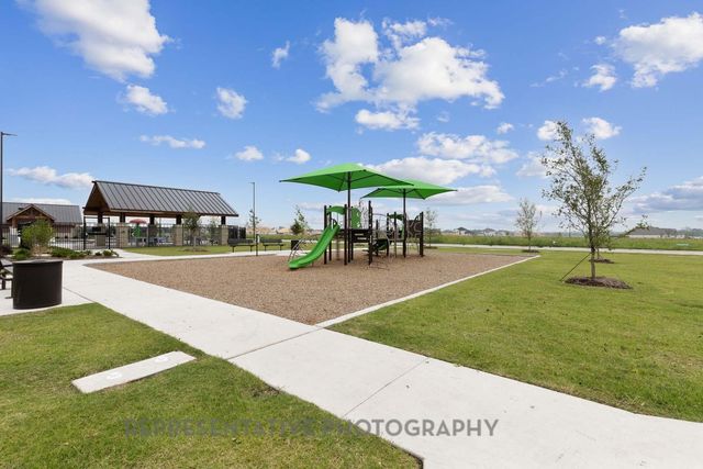 536 Lockhart Street, Waxahachie, TX 75165