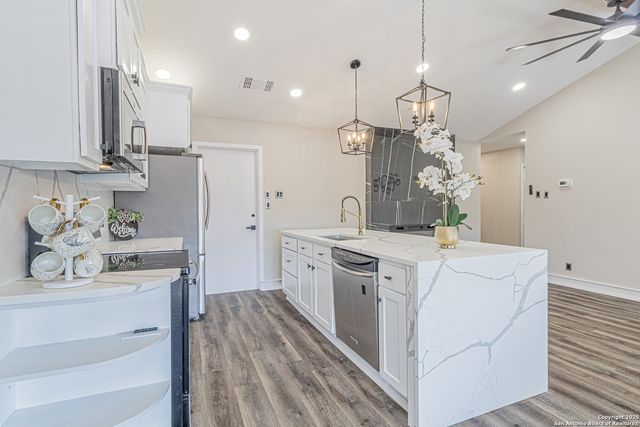 5714 Green Manor St, San Antonio, TX 78223