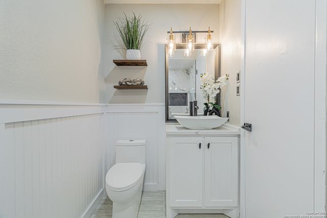 5714 Green Manor St, San Antonio, TX 78223