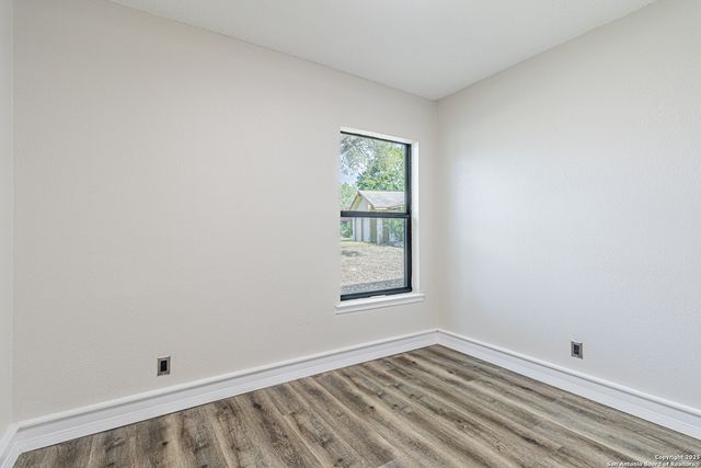 5714 Green Manor St, San Antonio, TX 78223