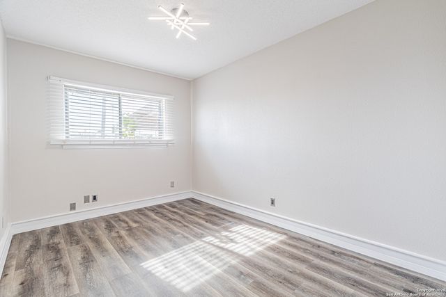 5714 Green Manor St, San Antonio, TX 78223