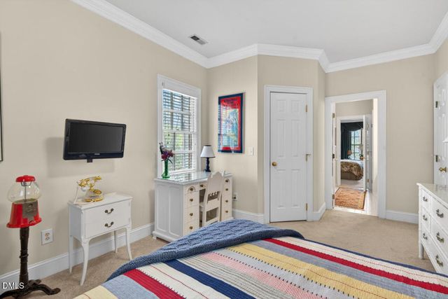 5 Moss Creek Court, Durham, NC 27712