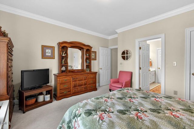 5 Moss Creek Court, Durham, NC 27712