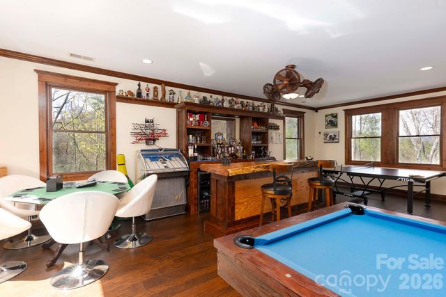 716 Peppervine Circle, Brevard, NC 28712
