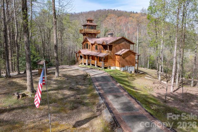 716 Peppervine Circle, Brevard, NC 28712