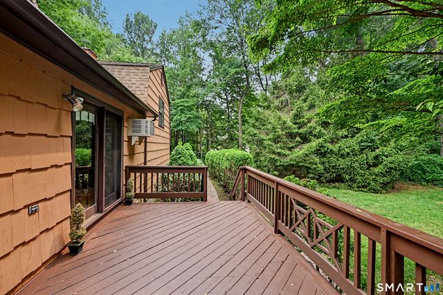 59 Friar Lane, Trumbull, CT 06611