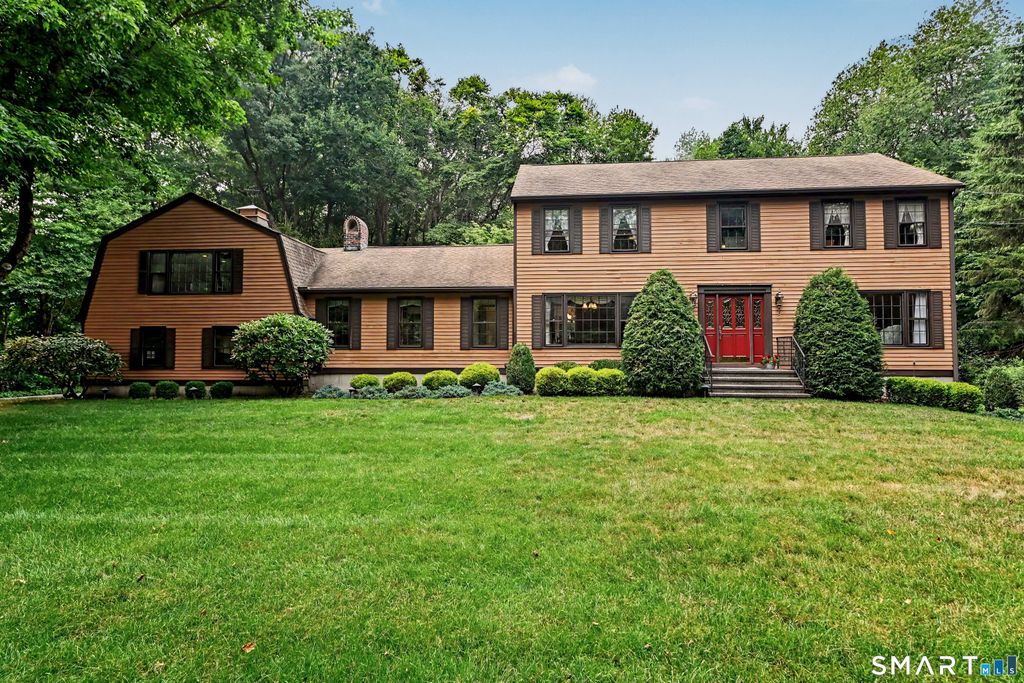 59 Friar Lane, Trumbull, CT 06611