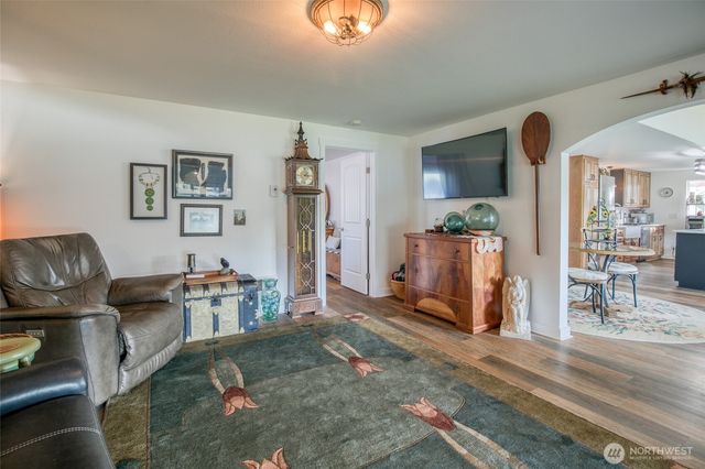 292 NE Pearsall Street, Ocean Shores, WA 98569