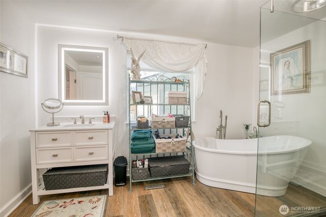 292 NE Pearsall Street, Ocean Shores, WA 98569