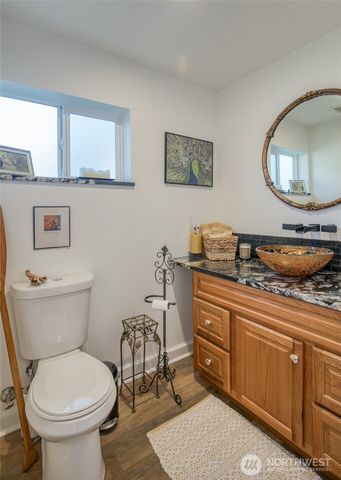 292 NE Pearsall Street, Ocean Shores, WA 98569