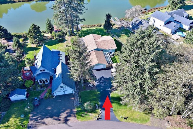 292 NE Pearsall Street, Ocean Shores, WA 98569