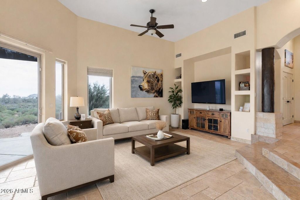 Image 3 of property listing at 29015 N 168th Street, Rio Verde, AZ 85263