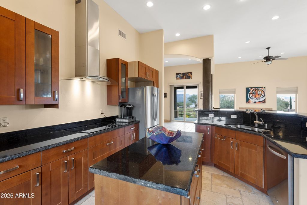 Image 5 of property listing at 29015 N 168th Street, Rio Verde, AZ 85263