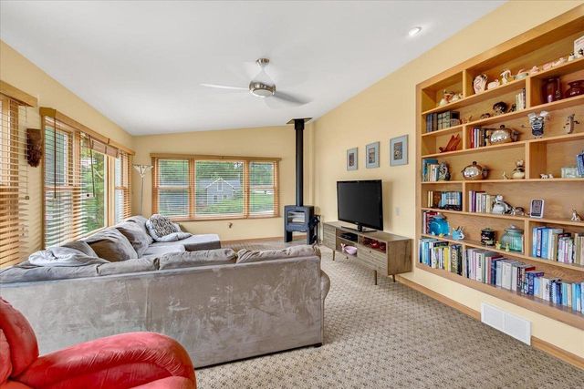 854 Highway 51, Stoughton, WI 53589