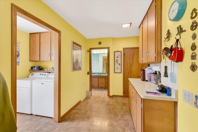 854 Highway 51, Stoughton, WI 53589