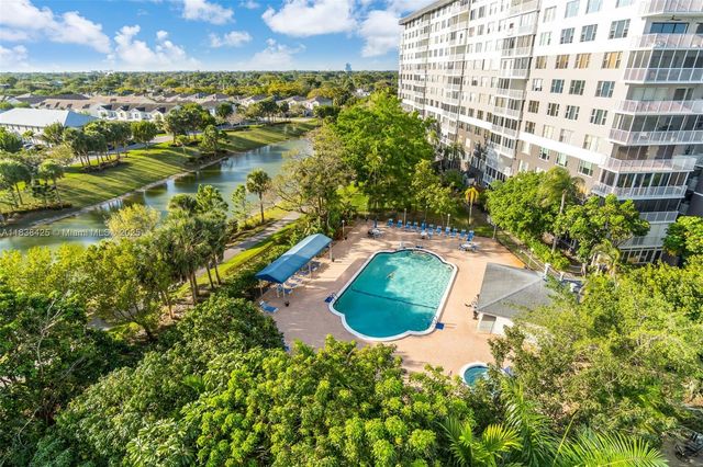 4001 Hillcrest Dr 812, Hollywood, FL 33021