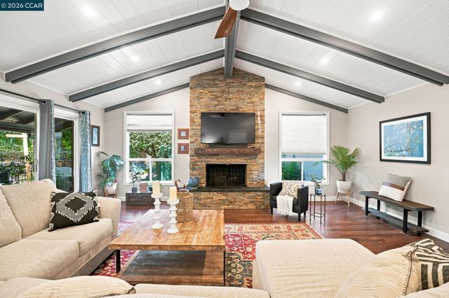1445 Bassett Dr, Concord, CA 94521
