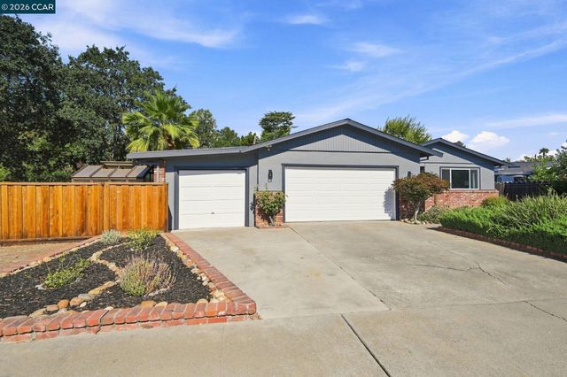 1445 Bassett Dr, Concord, CA 94521