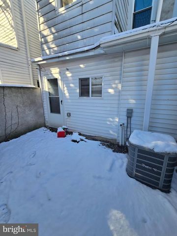 1265 S NEWKIRK ST, Philadelphia, PA 19146