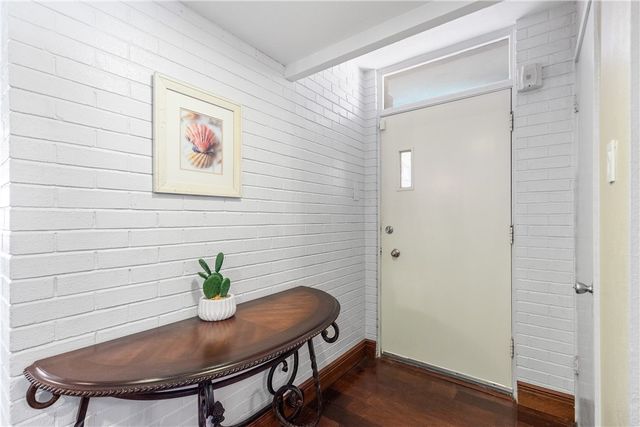 4302 Ocean Dr, Corpus Christi, TX 78412