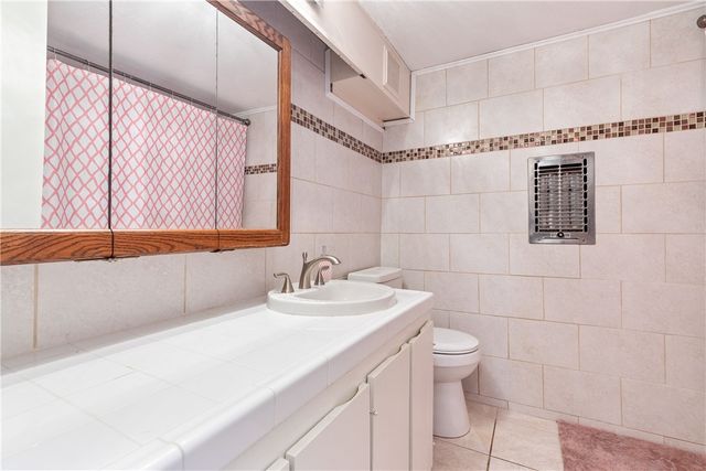 4302 Ocean Dr, Corpus Christi, TX 78412