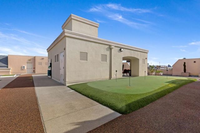 10 CRYSTAL SPRINGS Road 1202, San Mateo, CA 94402