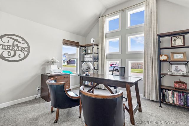 19148 E Chinquapin Drive, Catoosa, OK 74015