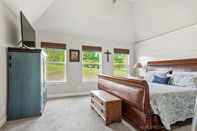 19148 E Chinquapin Drive, Catoosa, OK 74015