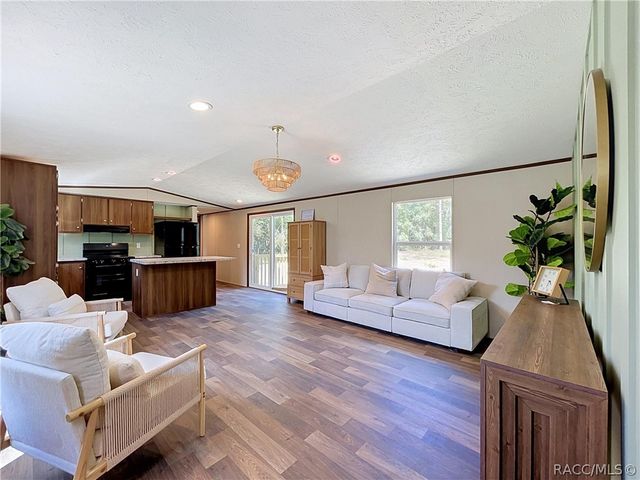 549 W Kahns Lane, Lecanto, FL 34461