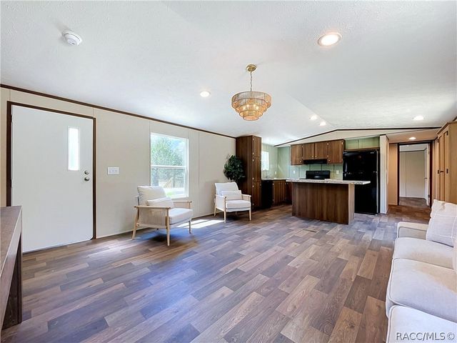 549 W Kahns Lane, Lecanto, FL 34461