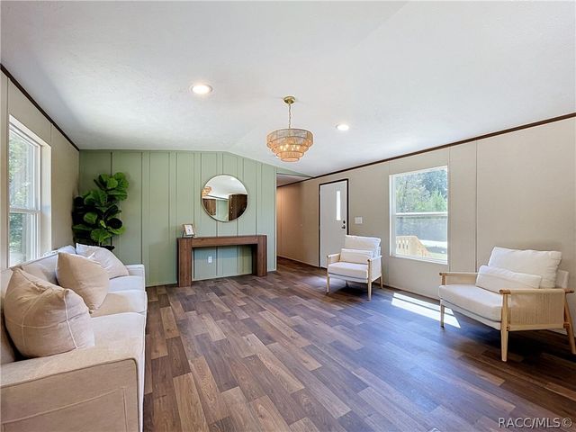 549 W Kahns Lane, Lecanto, FL 34461